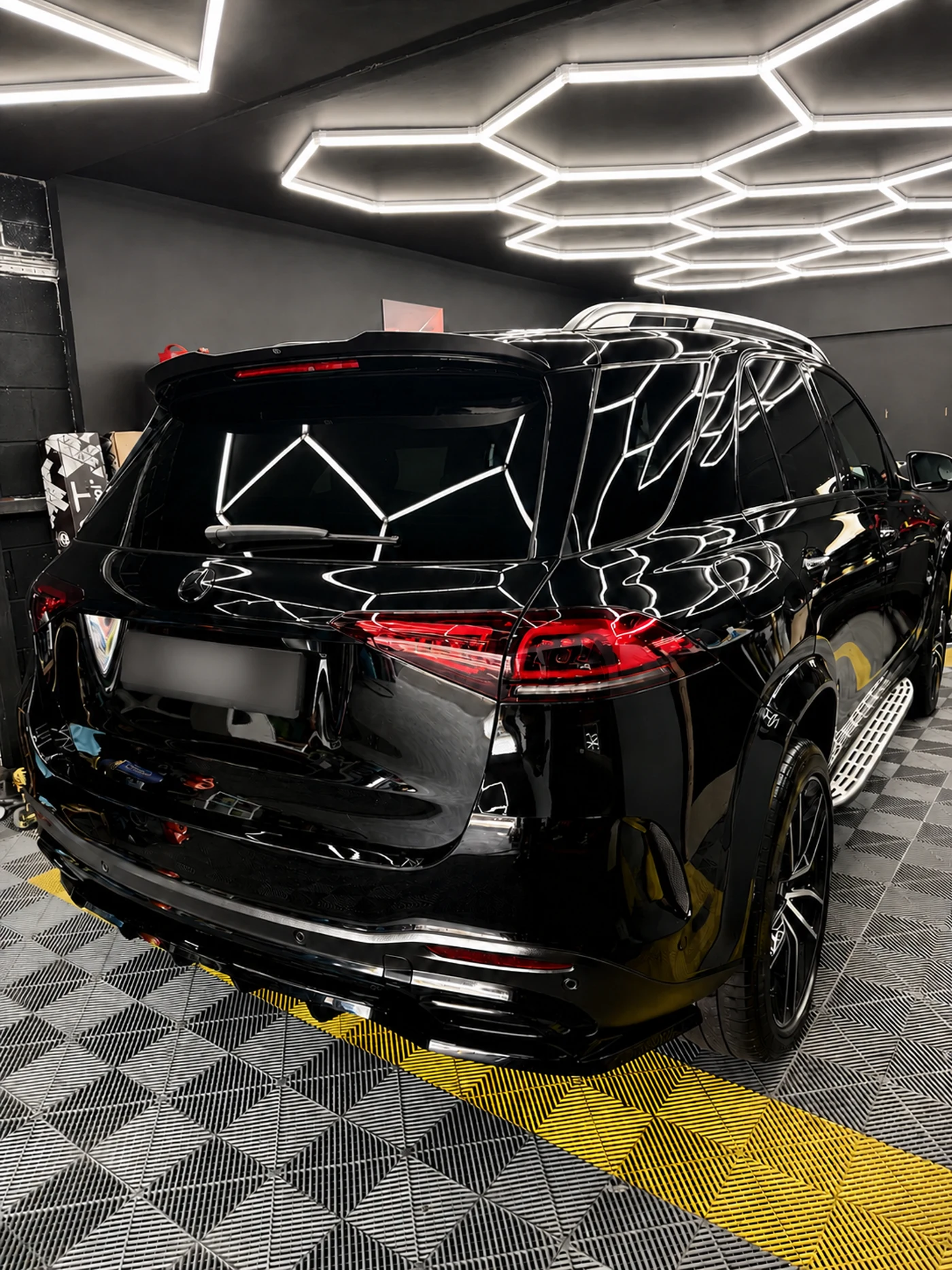 Mercedes-Benz GLE 350 rear three-quarter view showcasing ceramic-coated paintwork — CarDetail Lab Dublin